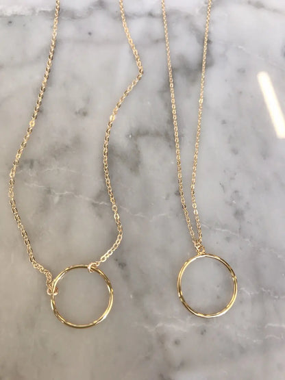 Open Loop Necklace Sonya Renee