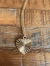 Mia heart necklace