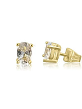 Judd stud set Sonya Renee